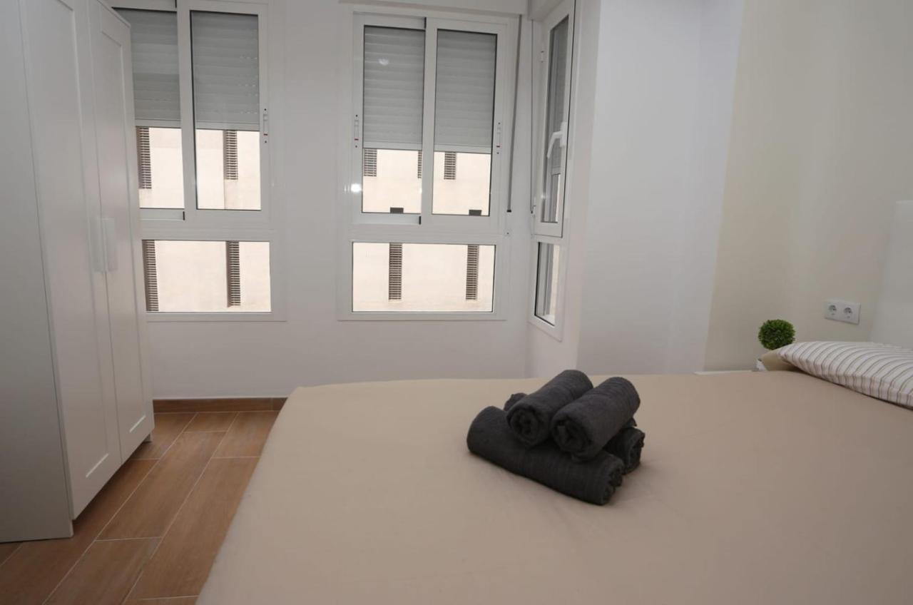 Apartamentos Navas Gam Alicante Eksteriør billede